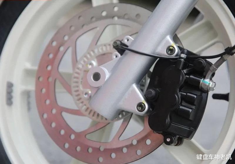 金城提拉米苏2022款摩旅版评测,金城提拉米苏摩旅版参数