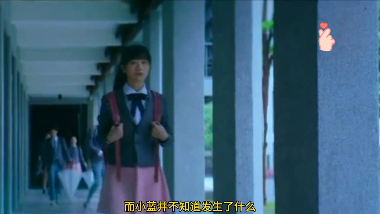 故事：厕所里的女同学