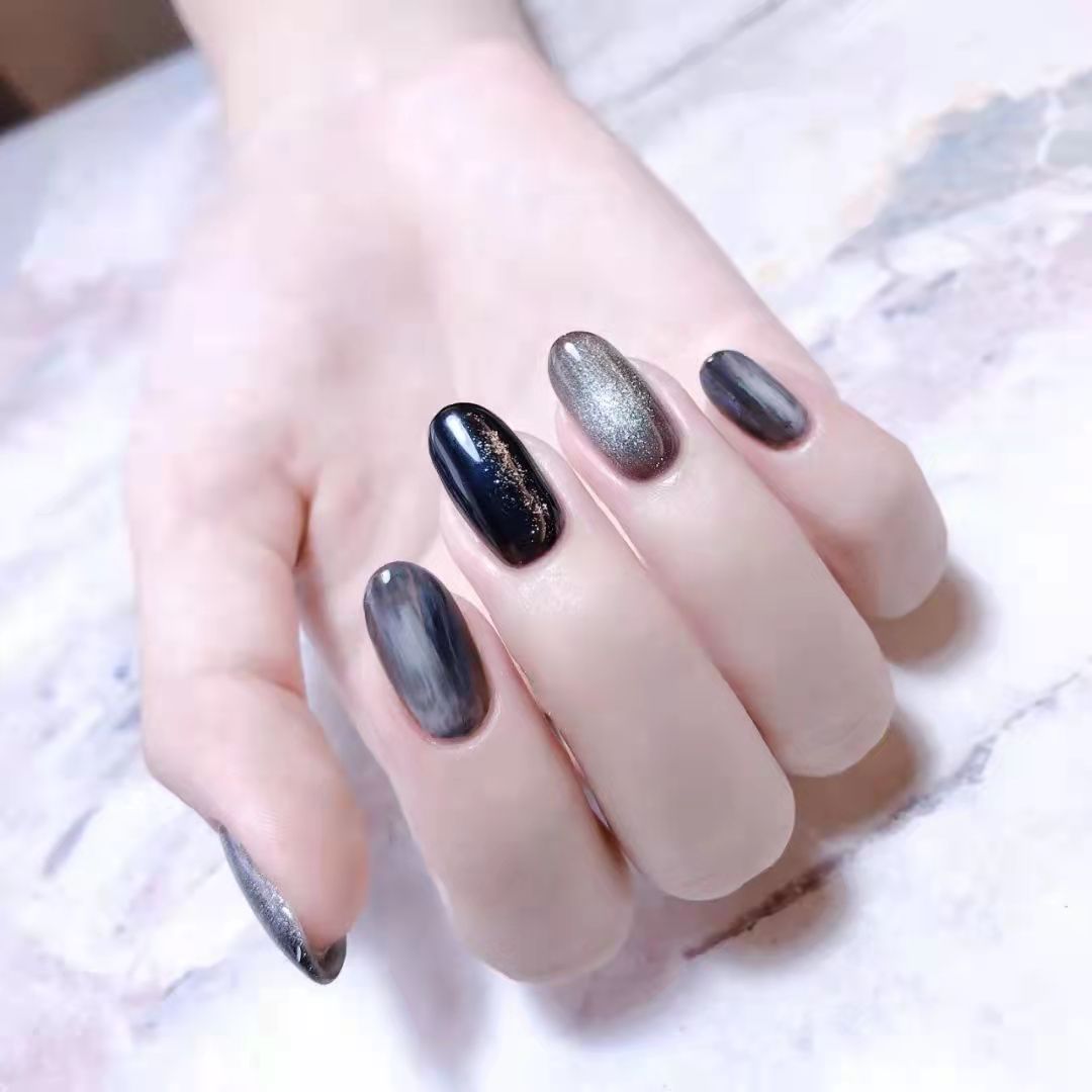 超级好看的三款美甲教程来啦,五彩美甲如何涂出高级感