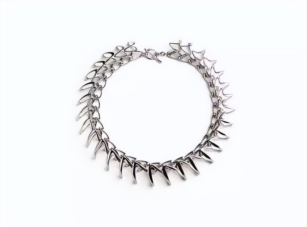 新艺术时期首饰设计作品,论新艺术风格的首饰设计