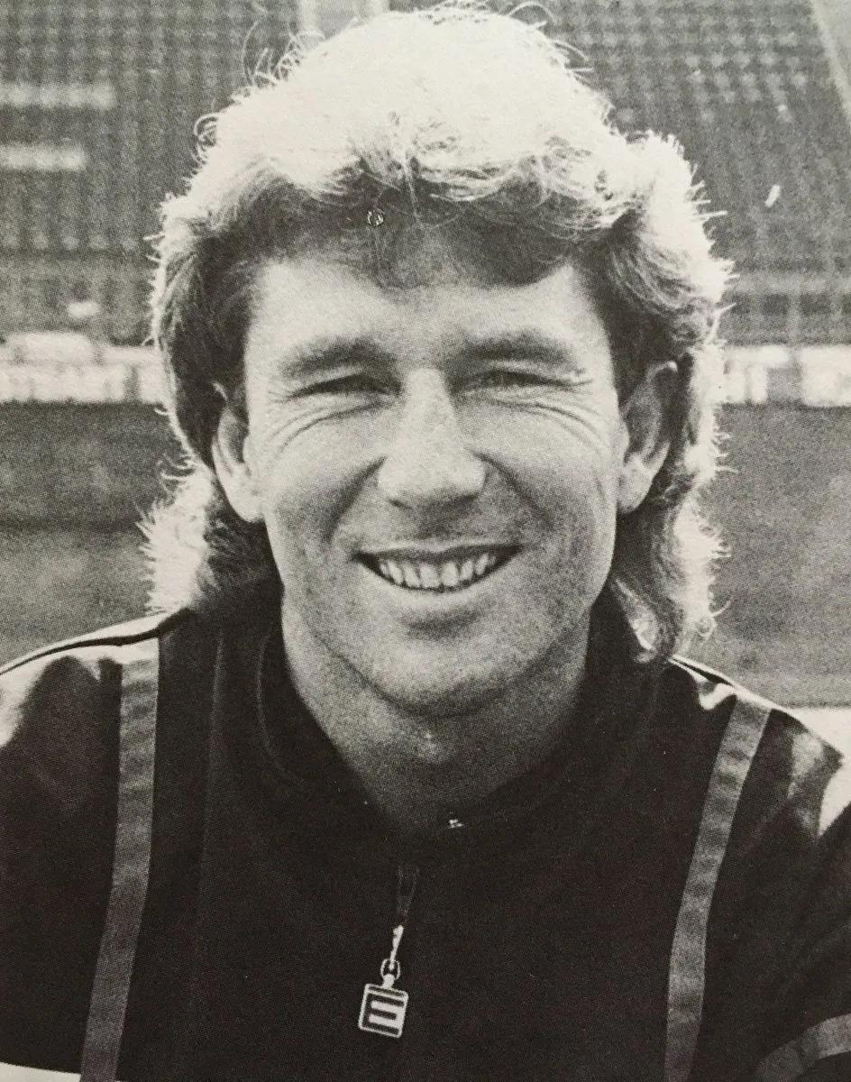 唐纳德小传丨成足救火教练，中国女足军师