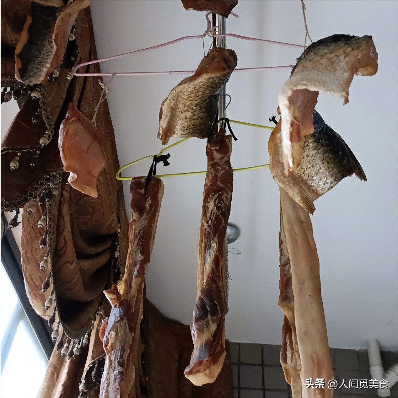 江西小舅子给姐夫送年货，看到姐姐做的菜：吃不下，不如点外卖