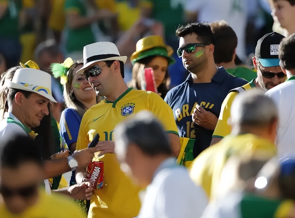 卡塔尔世界杯钱花到哪了,花掉2200亿的世界杯有多豪