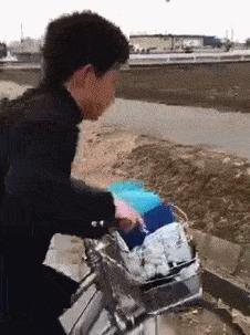 我的电视坏了,电视坏了的搞笑瞬间