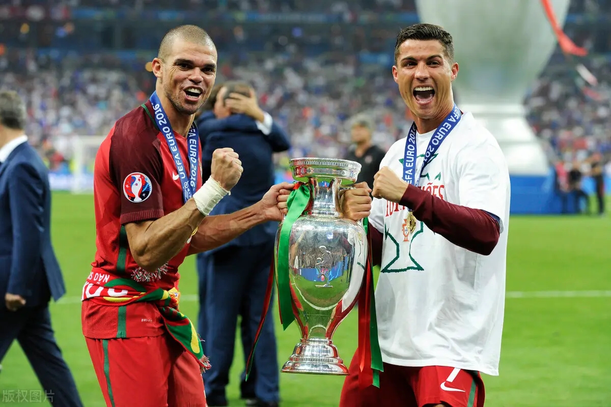 卡塔尔世界杯有梅西和c罗吗,卡塔尔世界杯c罗和梅西是哪个队