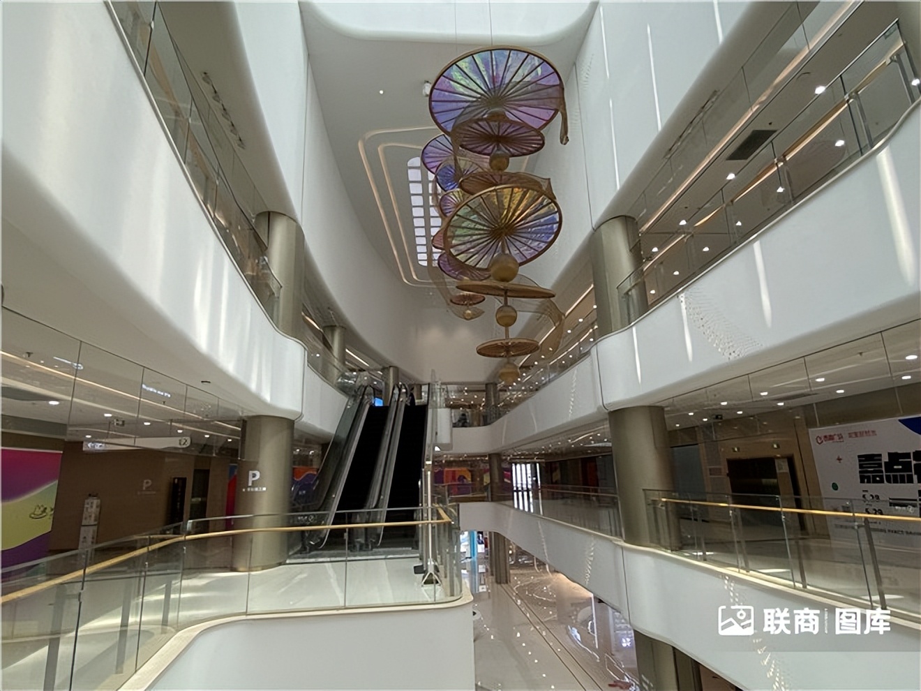 “鸽王”、潮玩街区…实探杭州近期新开的三个商场