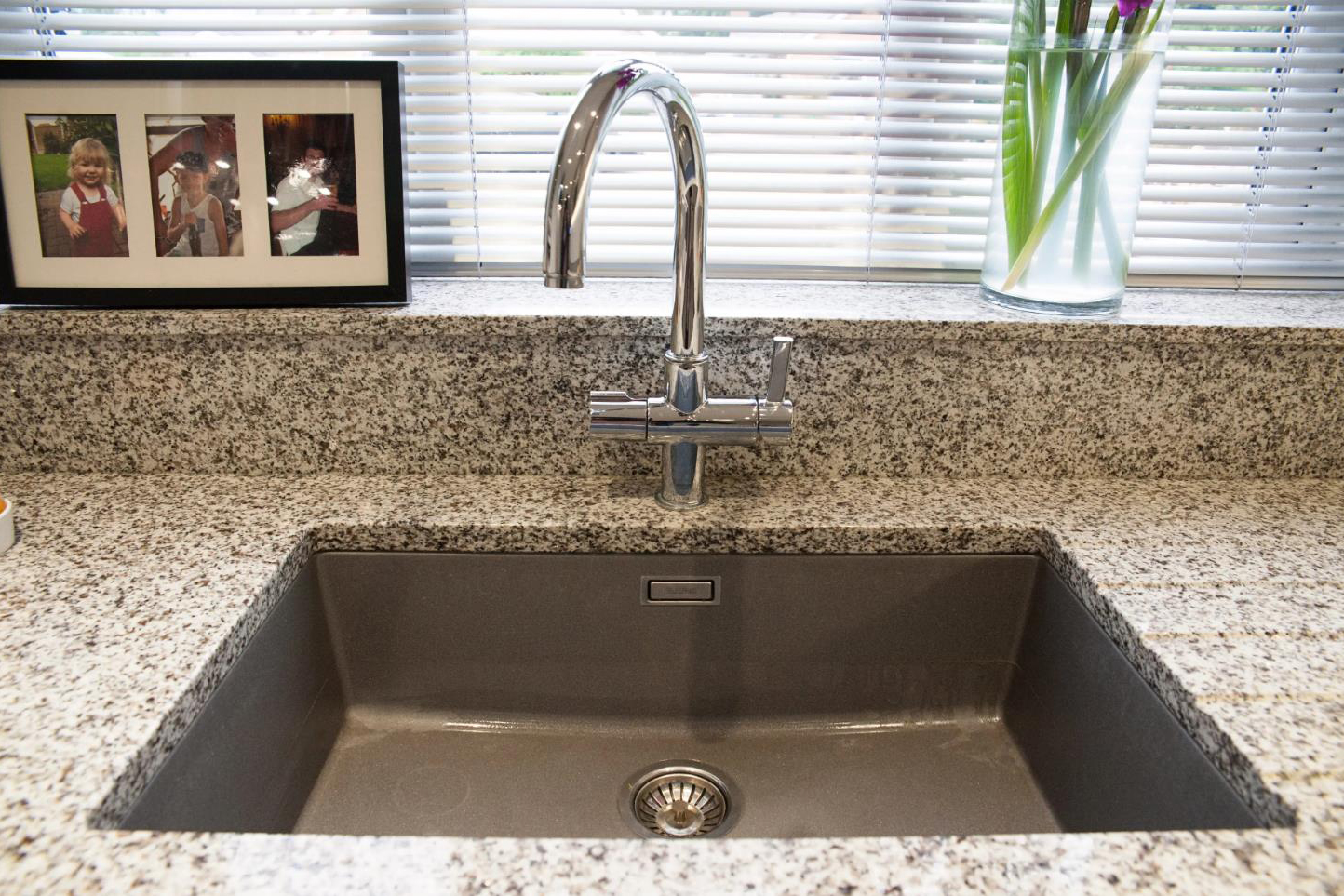 家具岩板台面是什么材质,岩板台面和岩板背景墙说明视频