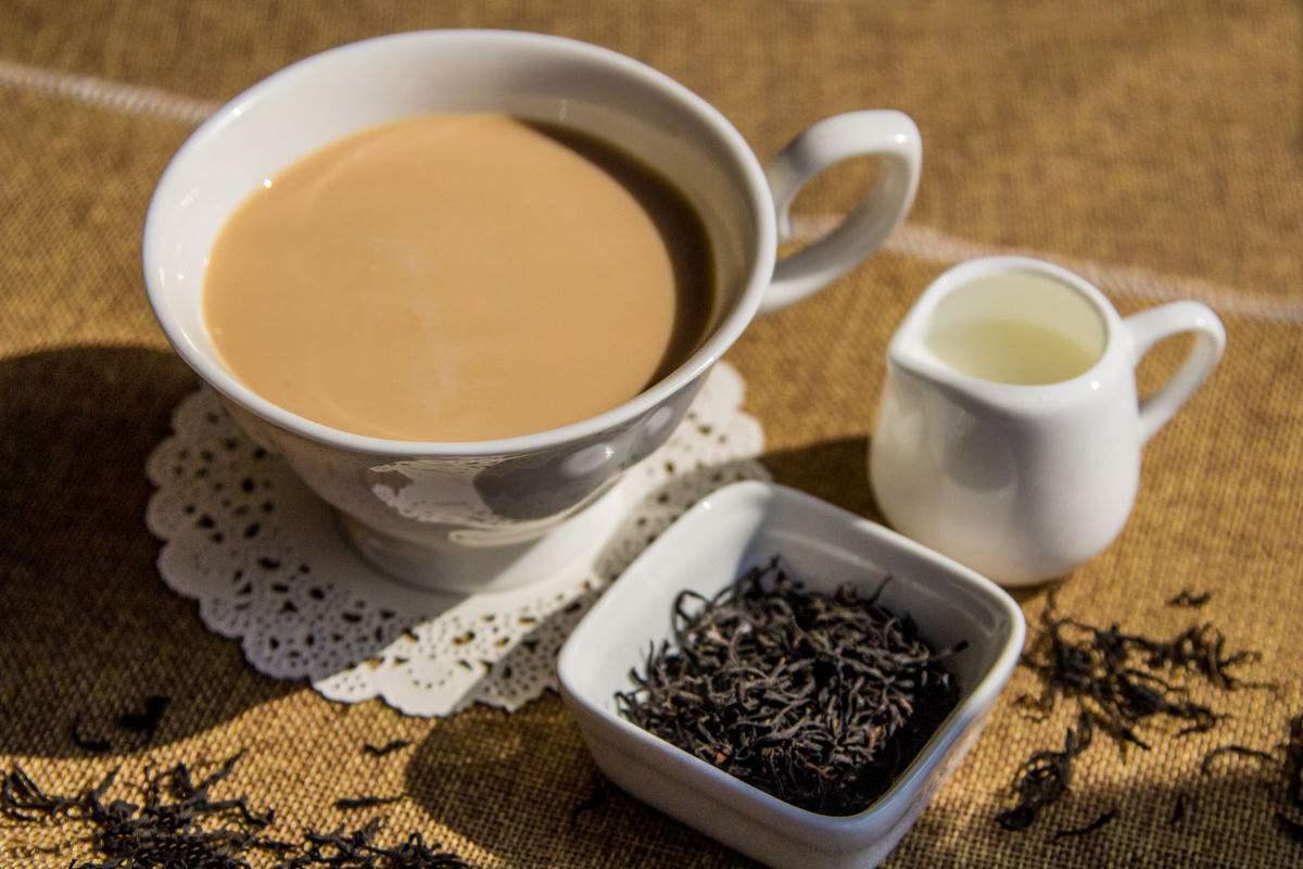 哺乳期能喝奶茶水果茶嘛,哺乳期可以喝奶茶吗对宝宝好吗