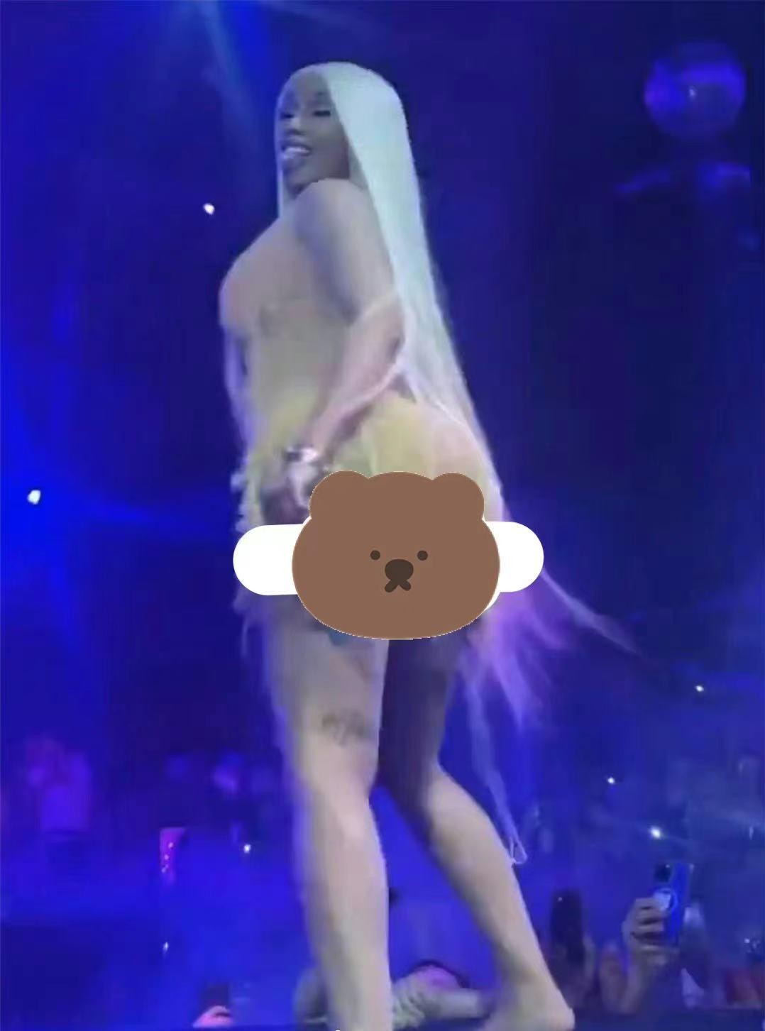 美国女星表演不穿*裤内**，韩国艺人大尺度表演遭举报，性感不是低俗