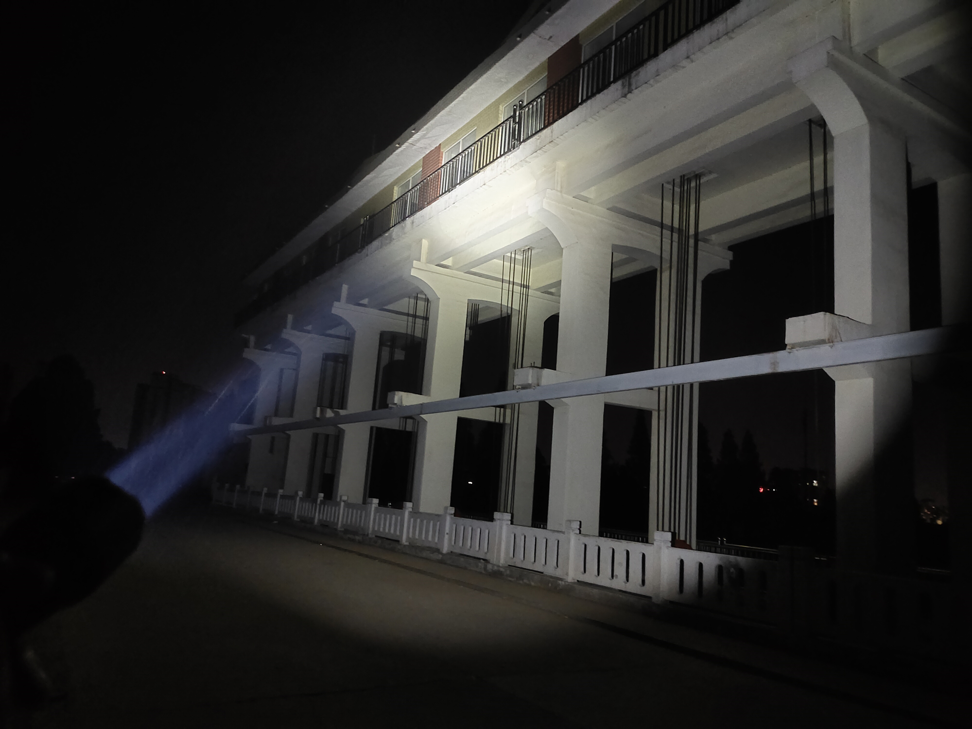 菲尼克斯fenixtk11tac手电速评,菲尼克斯tk75-2018手电评测