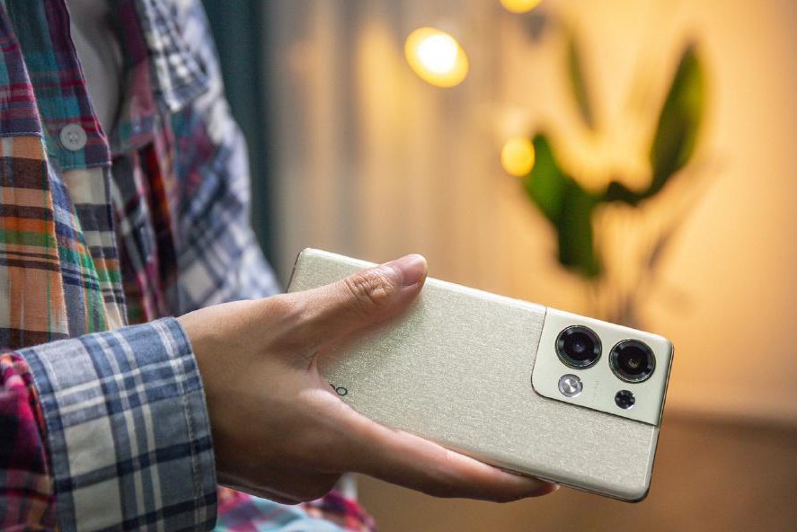 小米和oppo的旗舰建议买哪个,千元机小米和oppo哪个值得入手