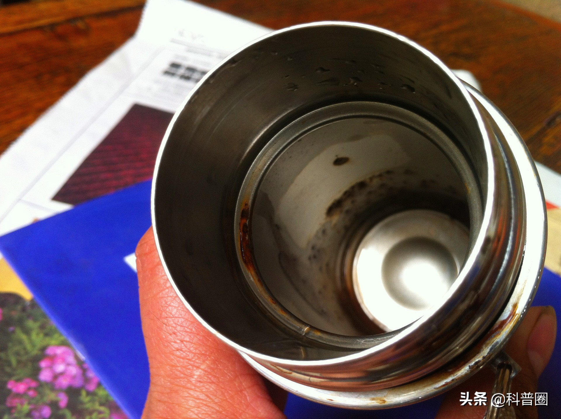 “夺命保温杯”屡次遭央视曝光,保温杯夺命保温杯遭央视曝光