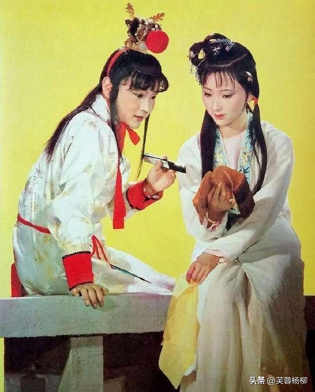 《红楼梦之金玉良缘》,红楼梦之金玉良缘第1集