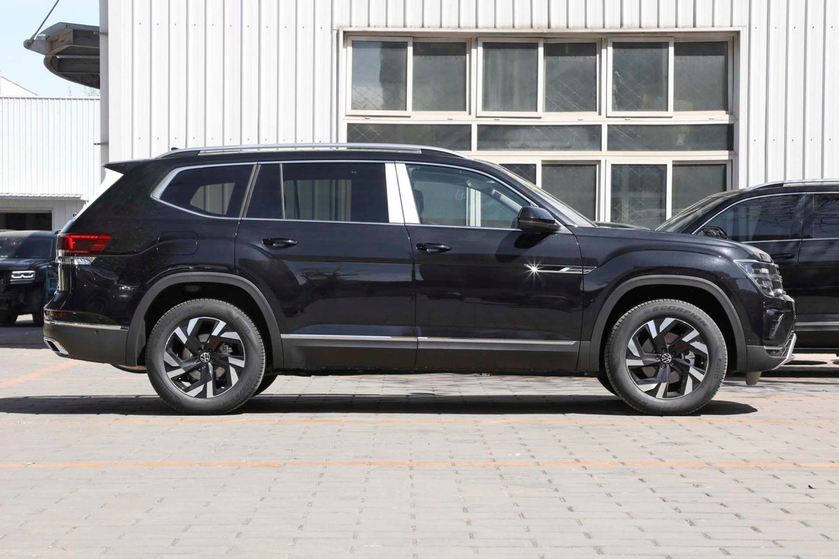 大众途昂suv空间大2022年落地价,大众途昂和哪些豪华suv是一个档次