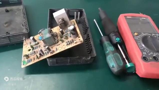 电动车充电器保险管坏了咋处理,电动车充电器保险丝一般多大的