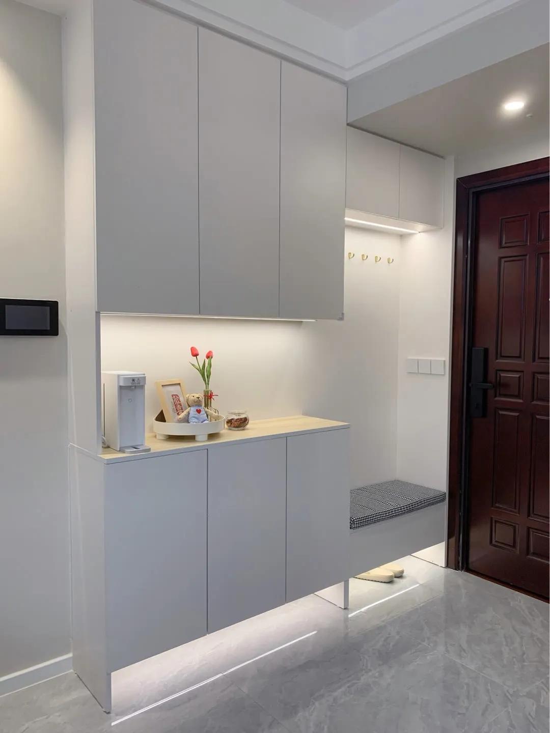 进门玄关带鞋柜,窄玄关鞋柜设计