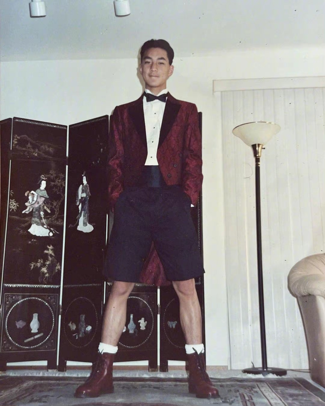 鐜板湪鐢峰＋閮界┛鍥涜鐭￥,鐜板湪娴佽鐨勭敺浜虹┛鐭￥