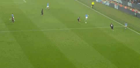 6-1!6-0!2-1!足坛疯狂1夜:多特大胜曼城横扫C罗世界波率队绝杀