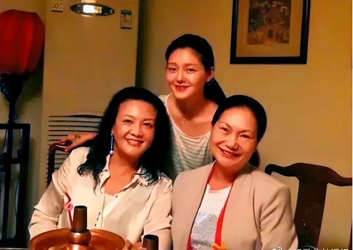 价值200万的床垫还回来了，网友喊话大S有骨气，房贷别让前夫还