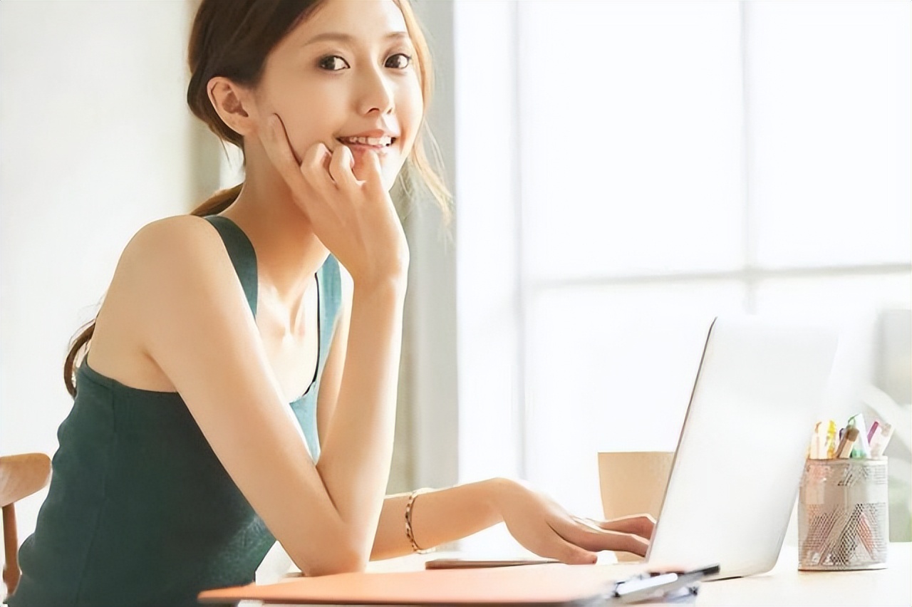 女生的这个部位，为什么有两坨“黑印”？扒一扒女生们的小秘密