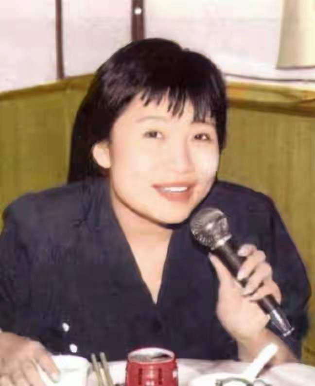 李娜40岁视频,李娜为何在最红时出家