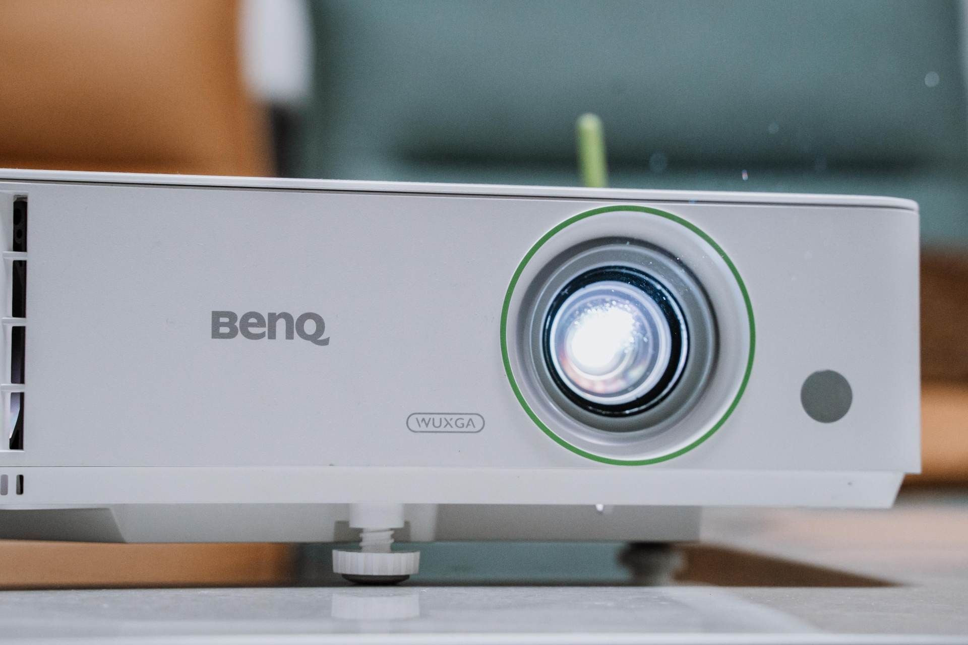 8k左右投影仪推荐,明基e592投影评测