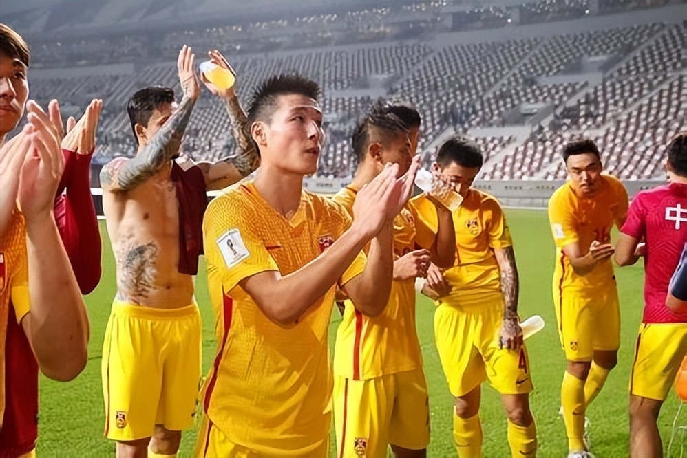 我待国足如初恋你却虐我千百遍,我待足球如初恋