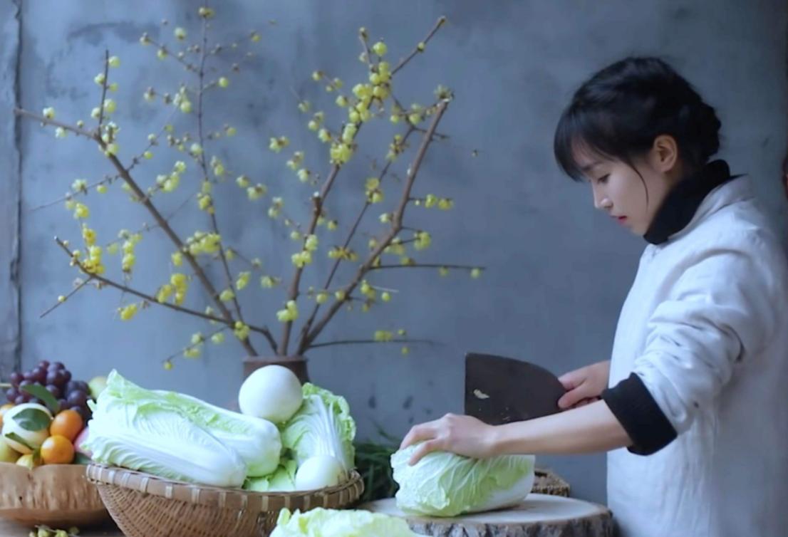 李子柒停更一年，外网视频*放播**还能产生广告收益，高达78万元每月