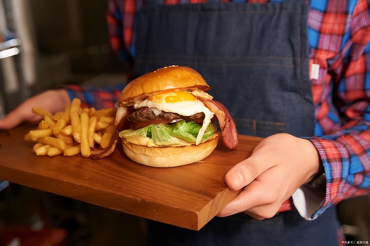 “假期工”因工受伤属于工伤吗？坤博律师来告诉你如何维权？