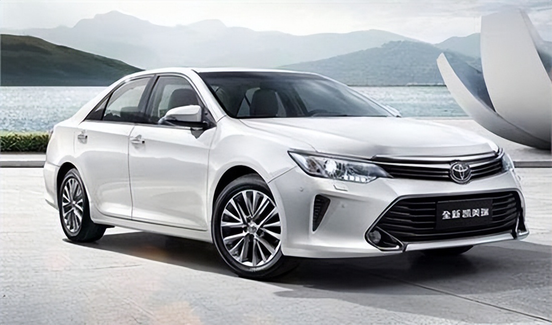 科技加持下的第八代凯美瑞更优秀