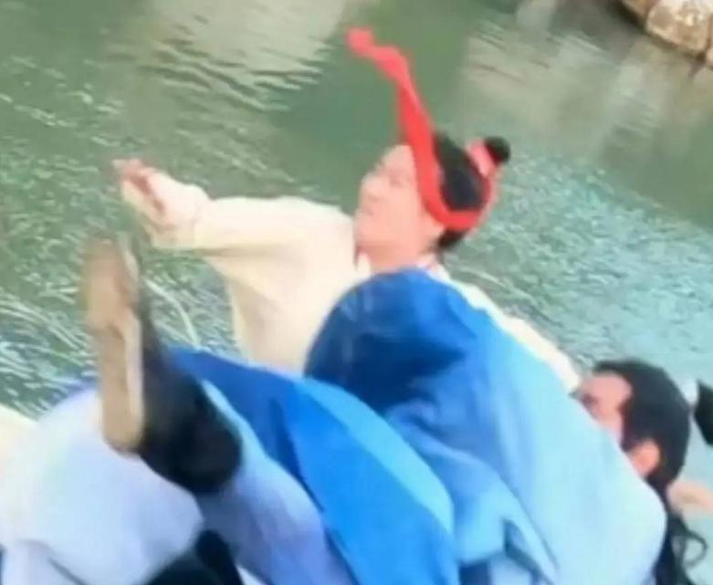 拍戏逐帧修脸,逐帧视频剪辑抠图换背景