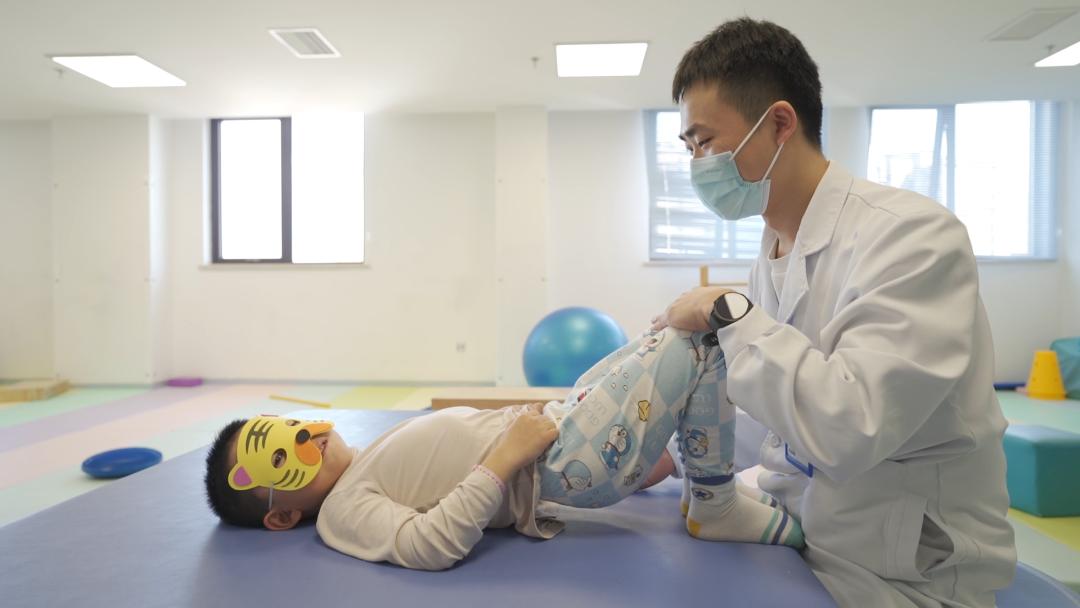 没有外科治疗的参与，可以彻底解决脑瘫的病情进展吗？