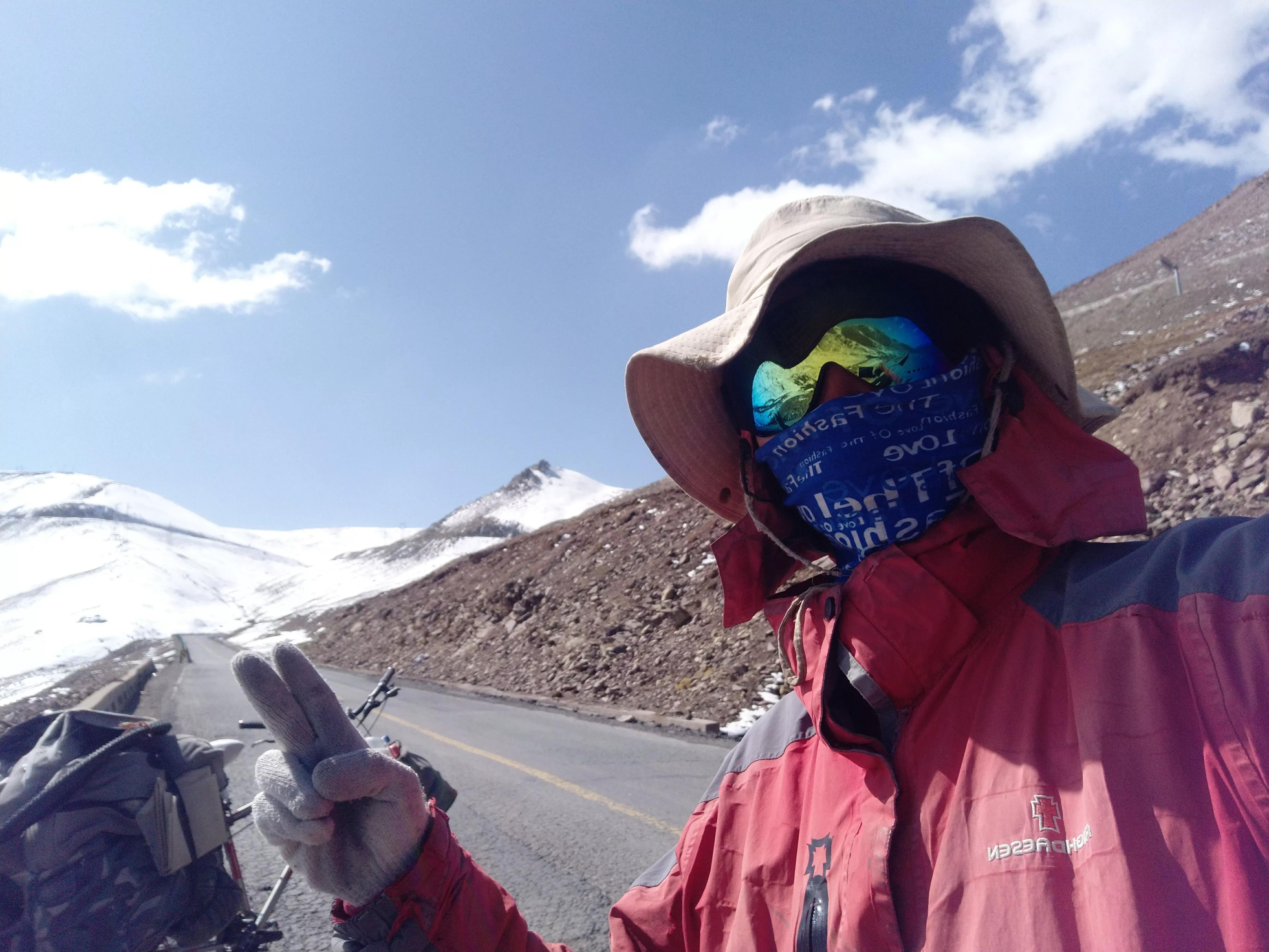 从甘肃翻越祁连山到青海,从肃北到青海沿途风景