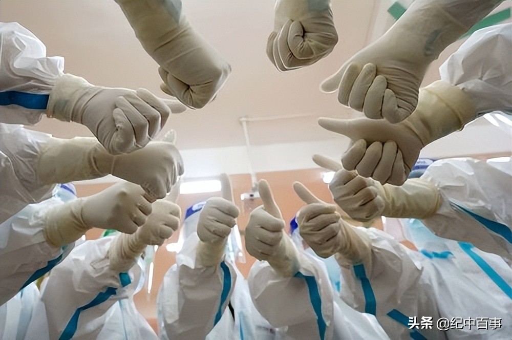 小女孩得了白血病因为穷放弃治疗,13岁女孩患白血病求妈妈放弃治疗