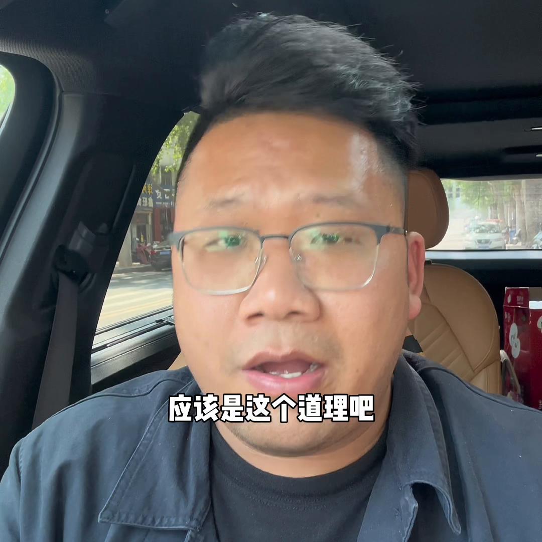 她和生活，和这碗擀面皮有什么区别，尽管价格变了，你喜欢...