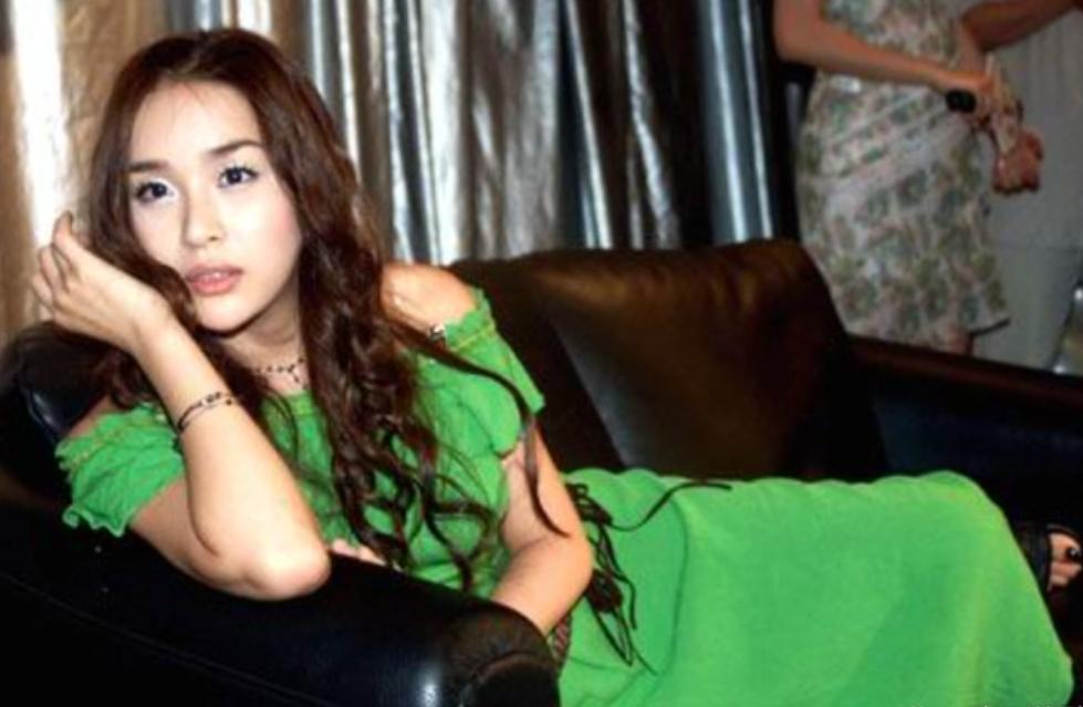 最美变性人河莉秀:因不能生育被丈夫抛弃,45岁认爱企业家新男友