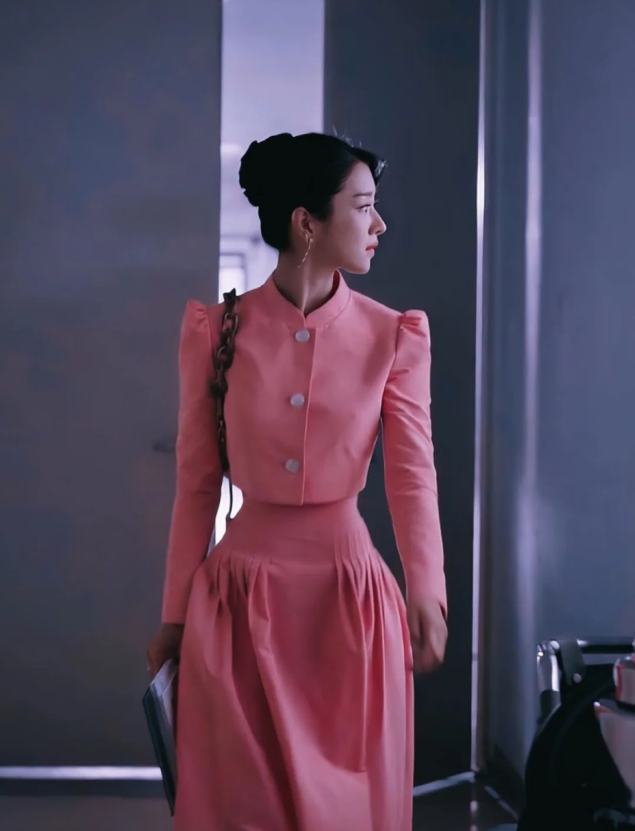 徐睿知短发蓝裙,徐睿知黑色礼服写真