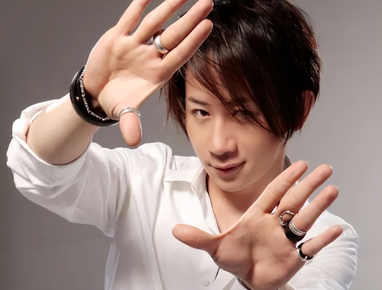 4年时间“封杀”两次，五登春晚后销声匿迹，刘谦经历了什么？