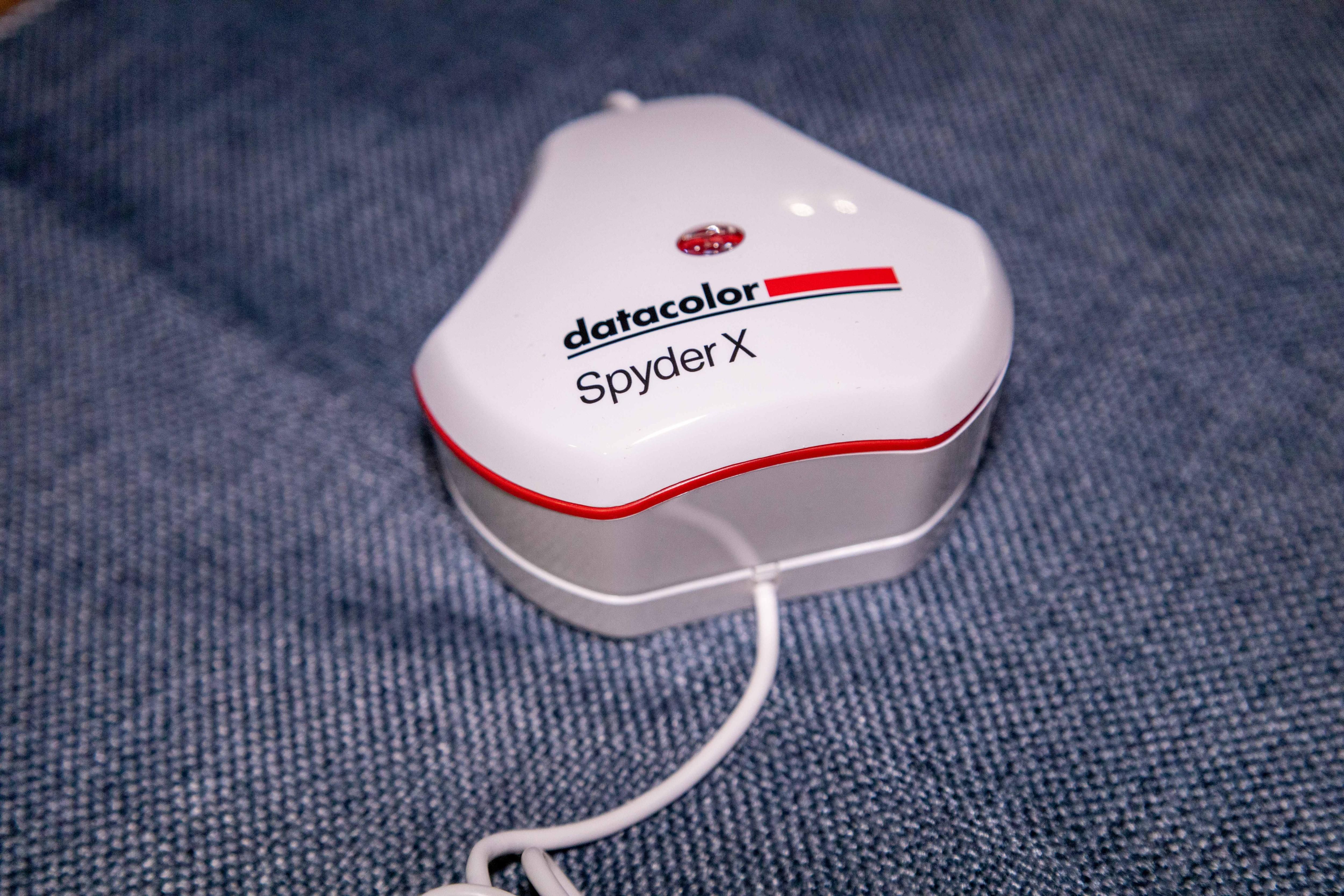 显示器偏色？用它就能解决：德塔颜色蓝蜘蛛