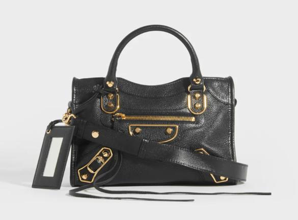 女包十大轻奢侈品牌排行榜,女人30岁十大轻奢品牌女包