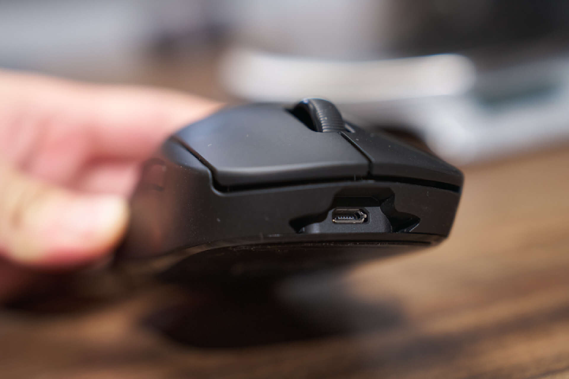 便宜鼠标和电竞鼠标外观对比,精选五款无线鼠标百元性价比之选