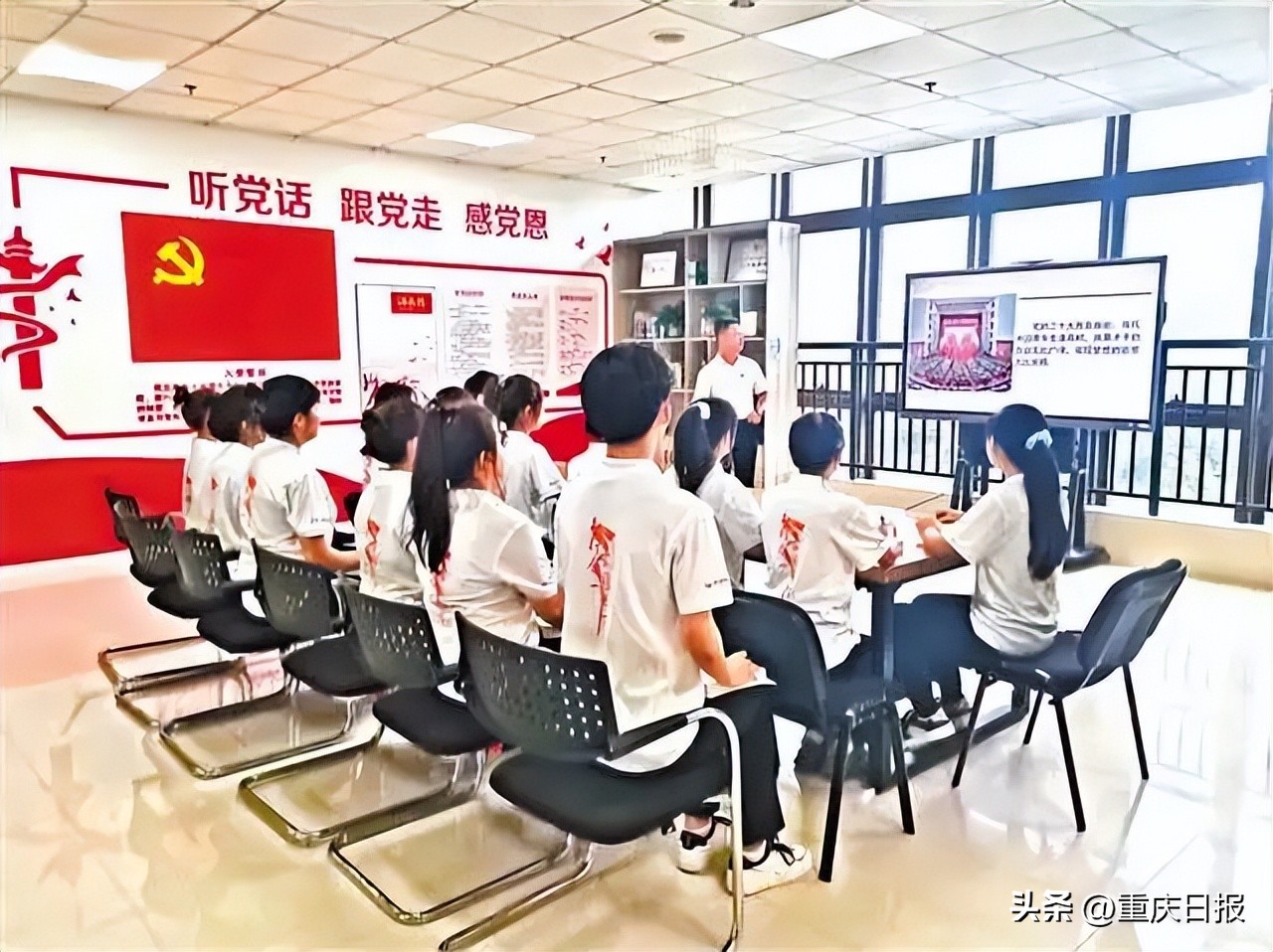 以学铸魂以行践知,以学铸魂实干笃行