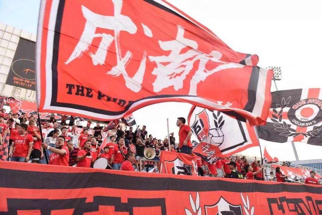 成都蓉城足球队今年是否有望冲超,中超19轮成都蓉城回放