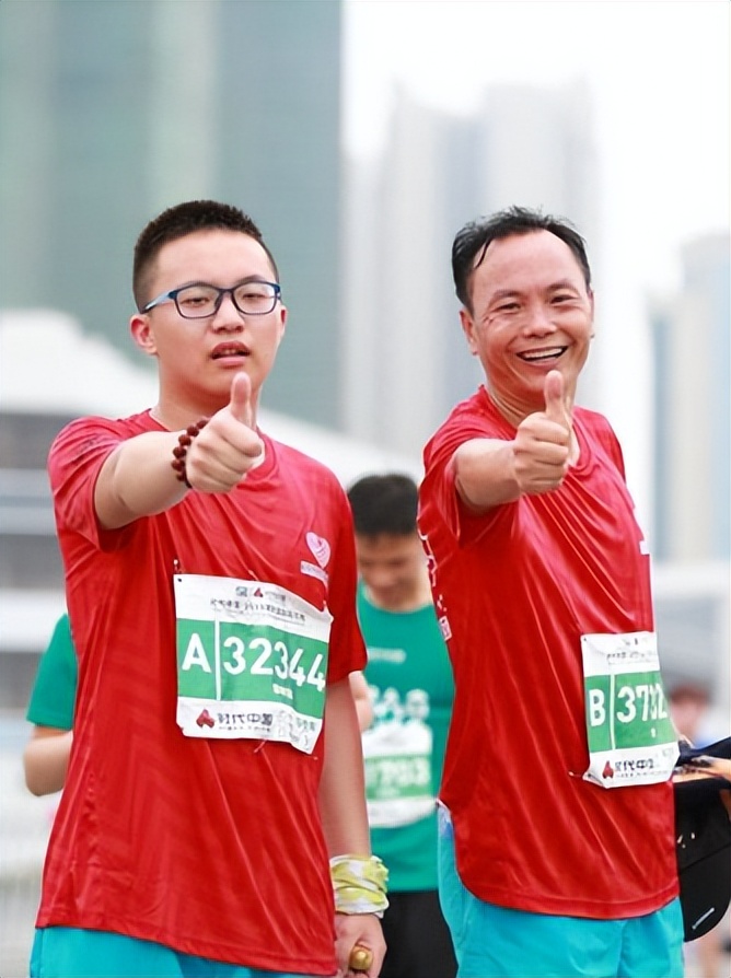 “武马”来了群“星星的孩子”，广州阳光特跑团报名参赛