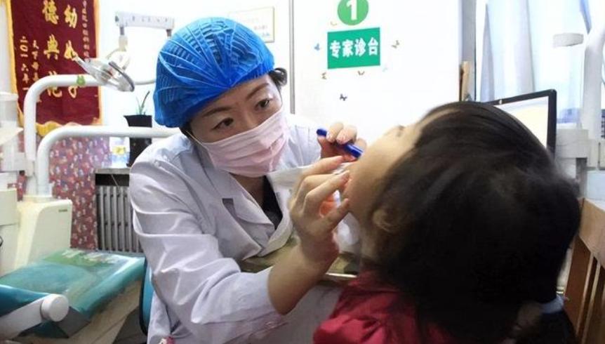 20分钟孩子眼球被融化了,男孩眼睛被融化了