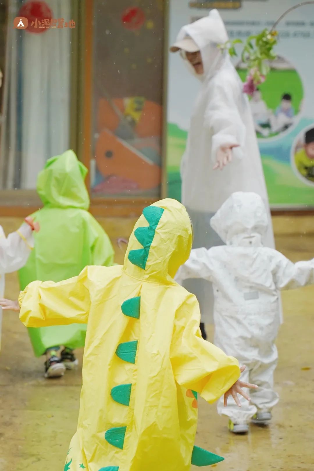 下雨天带小孩可以这样玩,下雨天可以带孩子去哪玩