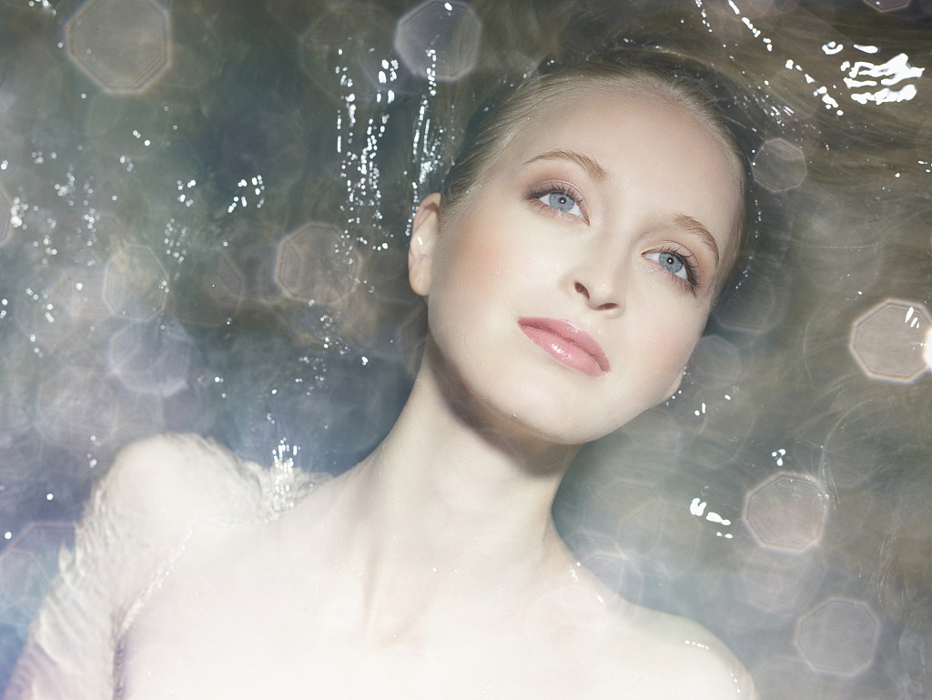 欧诗漫美白淡斑护肤品使用步骤,护肤品正确使用步骤和方法