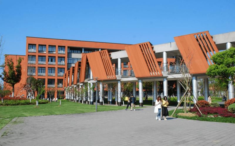 杭州商学院人才引进,浙江工商大学杭州商学院面试