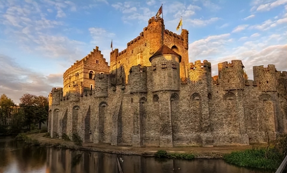 比利时地理气候特征,比利时在二战中是什么地位