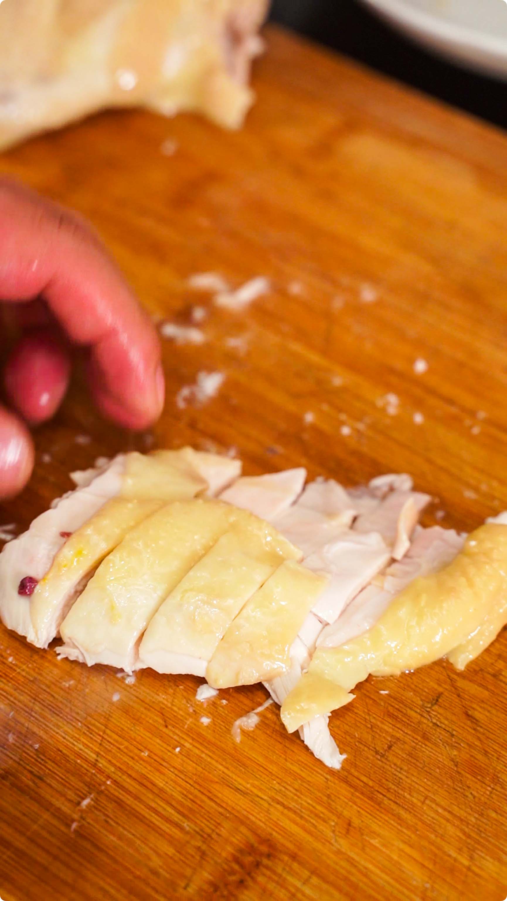 大厨教你做白切鸡视频,白切鸡这样做皮滑肉嫩超简单学会